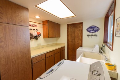 1370 Edelwyss Rd, Tillamook, OR 97141 - photo 4