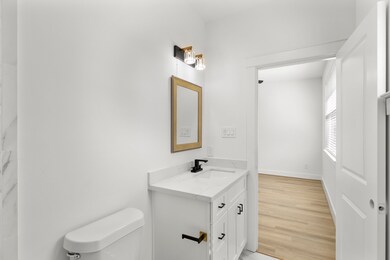 606 Hawthorn Grove Ln, Houston, TX 77009 - photo 7