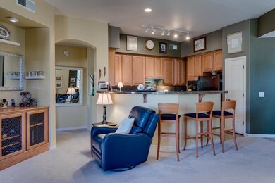 13_11000_N_77th_Pl__Unit_2085__14_mls