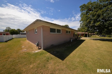 23 Greve Dr, Centralia, IL 62801 - photo 2