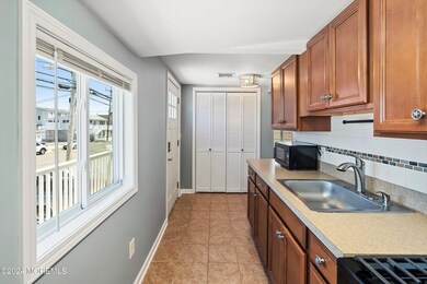 12-Kitchen 1G