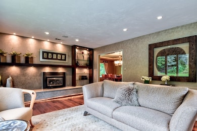 16B Garvey Rd, Framingham, MA 01701 - photo 4