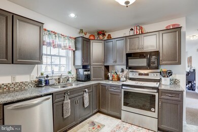 77 Millstone Dr, Ephrata, PA 17522 - photo 7