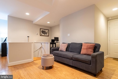 1731 Willard St NW unit 102, Washington, DC 20009 - photo 5