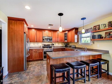 014_KITCHEN