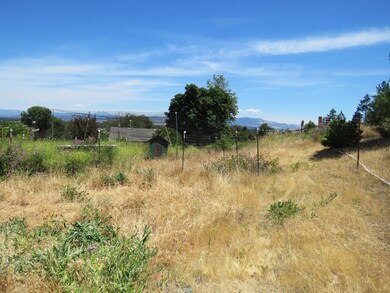3845 Old Stage Rd. garden area