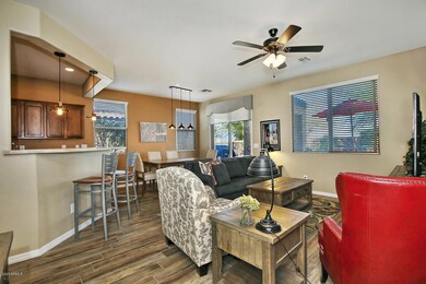 6672 W Mockingbird Way-large-006-012-Spa