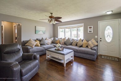 1137 Boynton Dr, Lansing, MI 48917 - photo 4