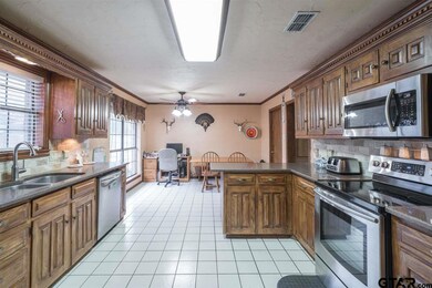 5904 5904 Plantation Dr, Tyler, TX 75703 - photo 7