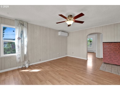 2240 5th St, Springfield, OR 97477 - photo 7