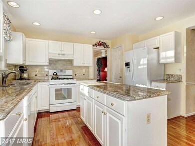 5796 Victor Dr, Sykesville, MD 21784 - photo 6