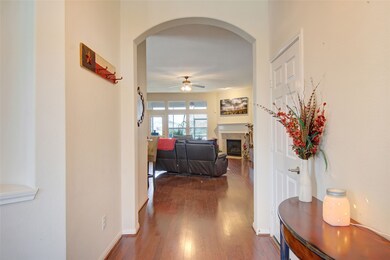 2235 Crescent Water, Rosenberg, TX 77471 - photo 2