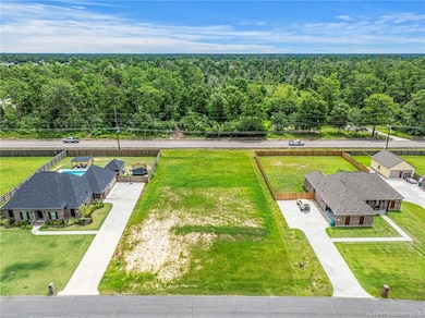 2422 Howard Dr, Lake Charles, LA 70611 - photo 3