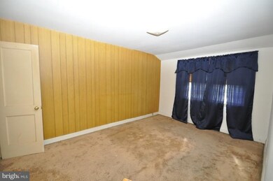 908 N Marlyn Ave, Essex, MD 21221 - photo 6