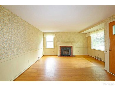 478 Fredericka St, North Tonawanda, NY 14120 - photo 3