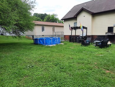 1710 Daytona Ct, Johnson City, TN 37601 - photo 2