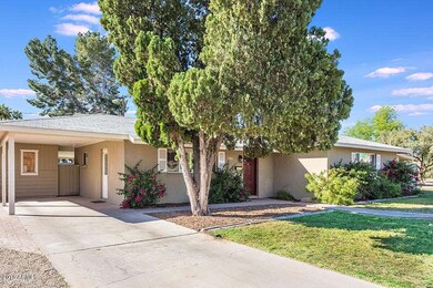 7501 E Hazelwood St, Scottsdale, AZ 85251 - photo 2