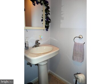 314 Blue Ridge Dr, Levittown, PA 19057 - photo 6