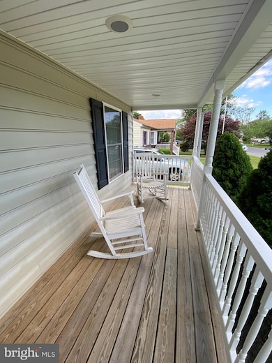 926 Andrews Rd, Glen Burnie, MD 21060 - photo 3