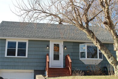 61 Madeleine Ave, Woonsocket, RI 02895 - photo 3