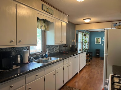 44 Hickory Ave NW, Menahga, MN 56464 - photo 7