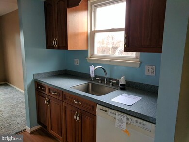 8553 Summit Rd, Pasadena, MD 21122 - photo 4