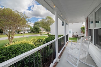 602 Captain Cooke Way, Chesapeake, VA 23322 - photo 6