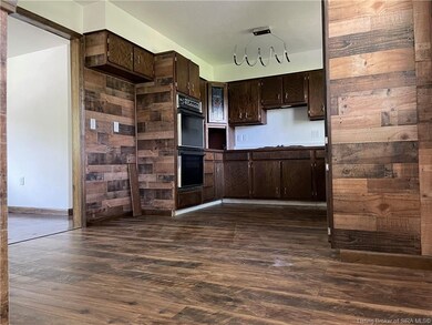 206 Greenlawn Dr, New Albany, IN 47150 - photo 3