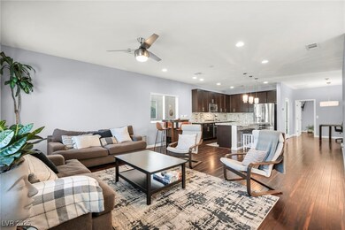 10437 Camp Rock Ct, Las Vegas, NV 89178 - photo 7