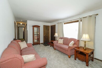 2622 S Elmwood Cir W, Cross Plains, WI 53528 - photo 3