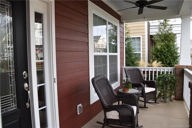 Cozy Front Porch, Upgraded Front Door and Light Fi
