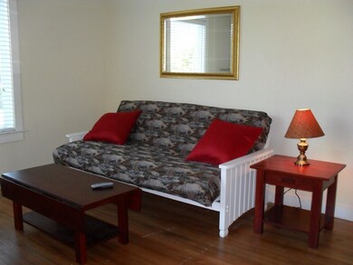 Nehalem Hwy 101 living room_7DEDCFA2-BBA