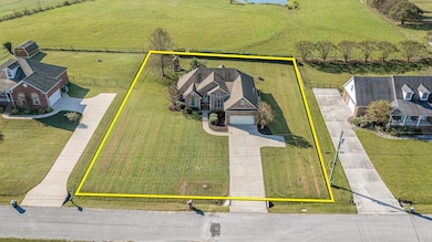 7 Elizabeth Cir, Fayetteville, TN 37334 - photo 2