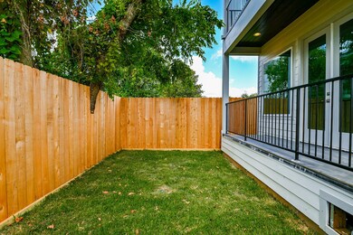1307 Idylwild St, Houston, TX 77009 - photo 3