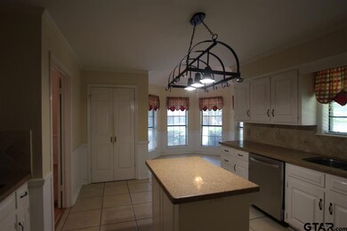 6104 Raleigh Dr, Tyler, TX 75703 - photo 5