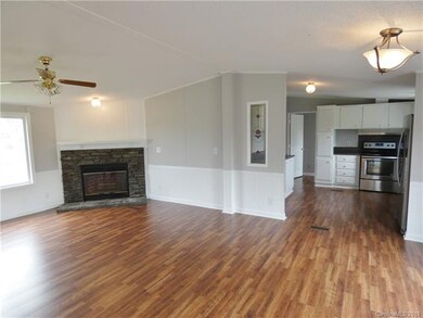 116 Riverfield Dr unit 58, Statesville, NC 28625 - photo 5