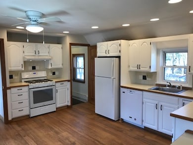 154 N Main St unit 2, Natick, MA 01760 - photo 4