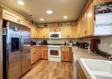 450 Kitchen 2
