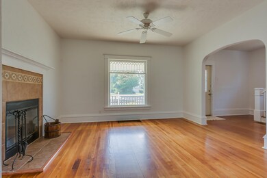 24 Ash St W, Three Oaks, MI 49128 - photo 3