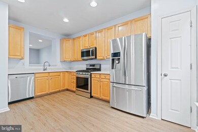 11113 Little Fox Ln, Germantown, MD 20876 - photo 4