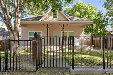 2310 Pearl Ave, Fort Worth, TX 76164 - photo 2