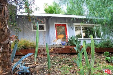 5027 Calderon Rd, Woodland Hills, CA 91364 - photo 7