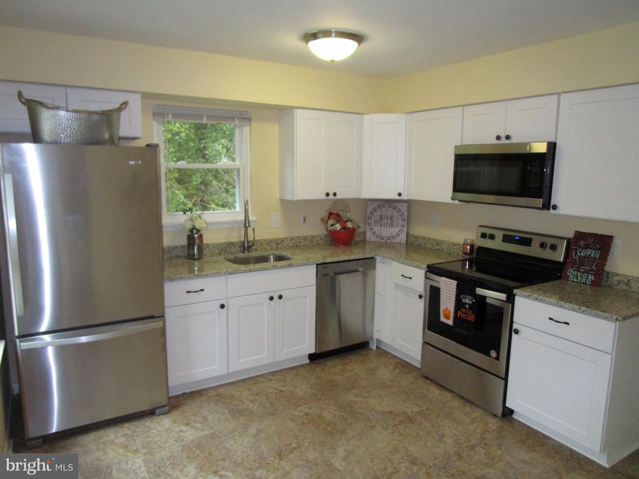 11559 Summer Oak Dr, Germantown, MD 20874 - photo 6