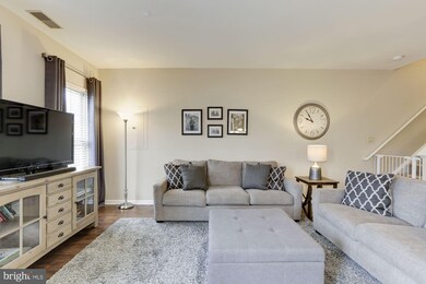 8715 Morning Breeze Ct, Odenton, MD 21113 - photo 3