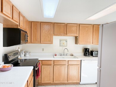 7846 E Park View Dr unit 5, Mesa, AZ 85208 - photo 6