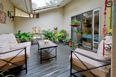 Enjoy the fresh air with the screened in top.