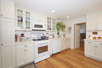 Spacious Kitchen