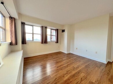 931 Massachusetts Ave unit 704, Cambridge, MA 02139 - photo 5