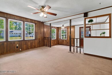 519 Oak Ln, Jacksonville, NC 28540 - photo 4