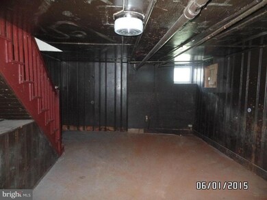 2542 W Lafayette Ave, Baltimore, MD 21216 - photo 6